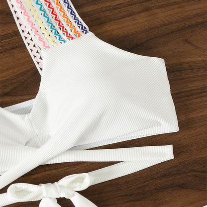 Lourdes® | Gekleurde bikini met gekruiste bandjes en hoge taille