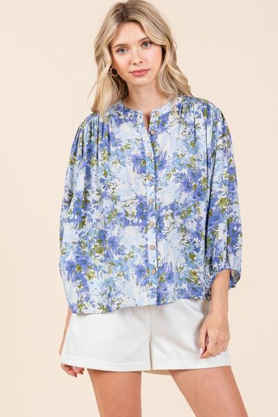 Amira® | Gebloemde blouse met vleermuismouwen en knoopsluiting