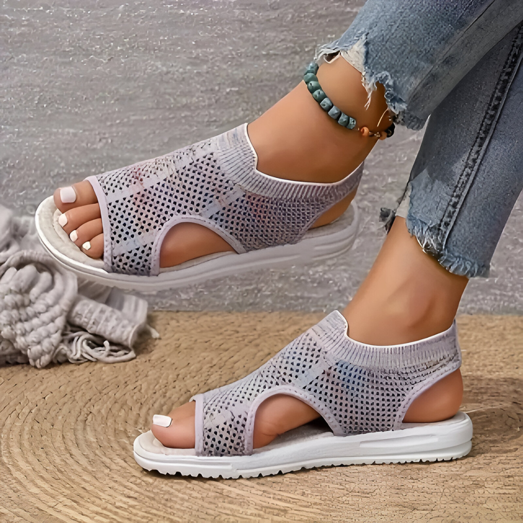 Athene® | Kleurrijke gebreide sandalen van stretch-mesh