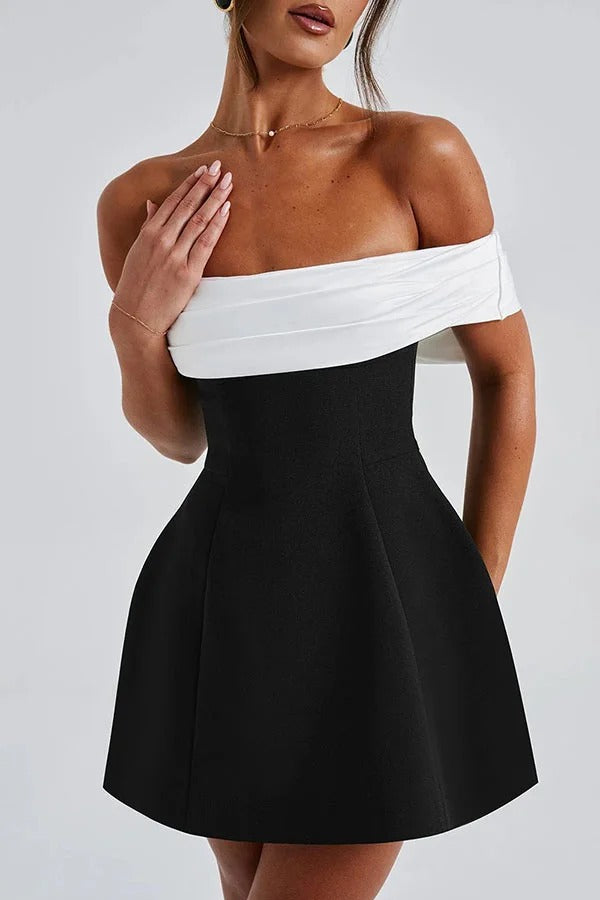 Eliza® | Sexy contrasterend off-the-shoulder mini-jurkje met strik