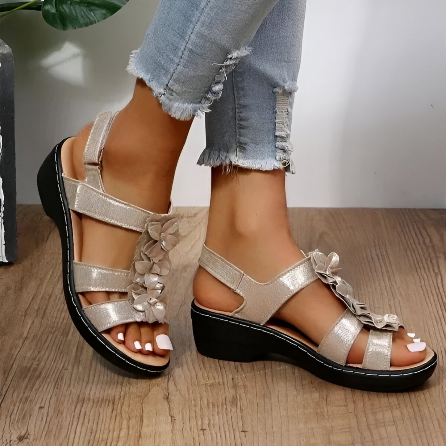 Penelope® | Sandalen met sleehak, retrocharme en orthopedische ondersteuning