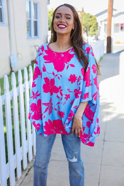 Samanta® | Asymmetrische cover-up blouse met fuchsia bloemmotief