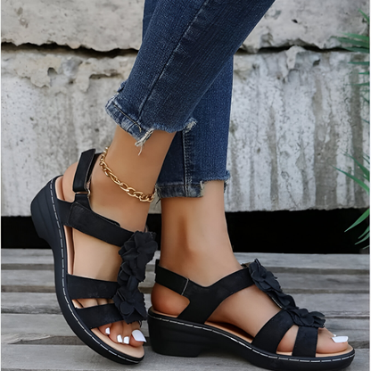 Penelope® | Sandalen met sleehak, retrocharme en orthopedische ondersteuning