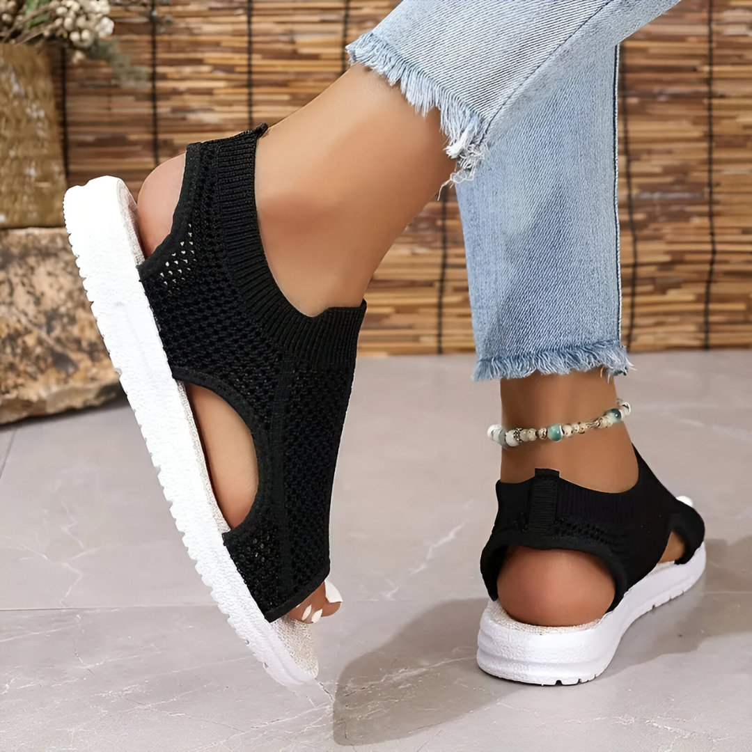 Athene® | Kleurrijke gebreide sandalen van stretch-mesh