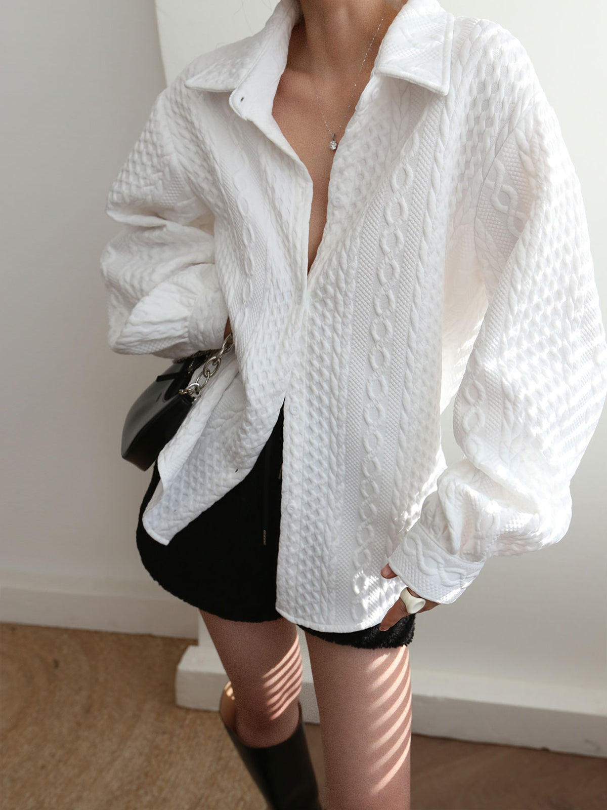 Johana® | Oversized mesh blouse met borduursel