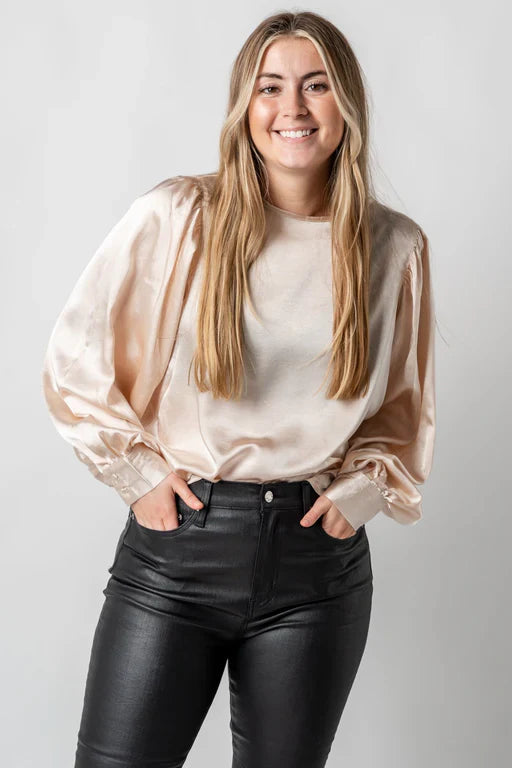 Fabiola® | Champagne satijnen blouse met ballonmouwen