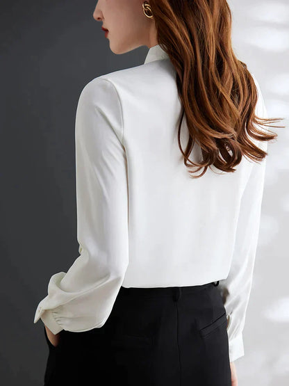 Marga® | Elegante geknoopte strikblouse