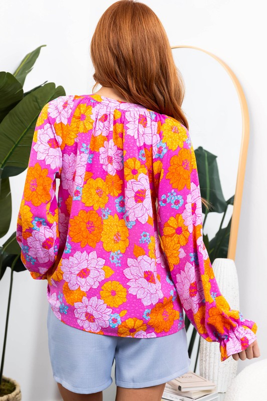 Naomi® | Blouse met bloemenprint, volantmouwen en ingekerfde halslijn