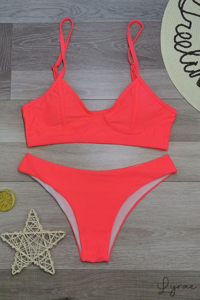 Ema® | Push-up bikini met topje en deltavleugelstring