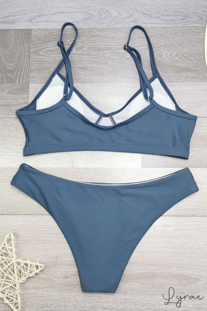 Ema® | Push-up bikini met topje en deltavleugelstring