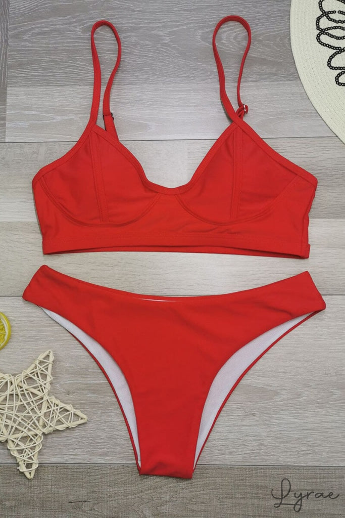 Ema® | Push-up bikini met topje en deltavleugelstring