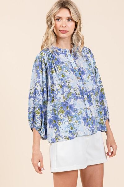 Amira® | Gebloemde blouse met vleermuismouwen en knoopsluiting