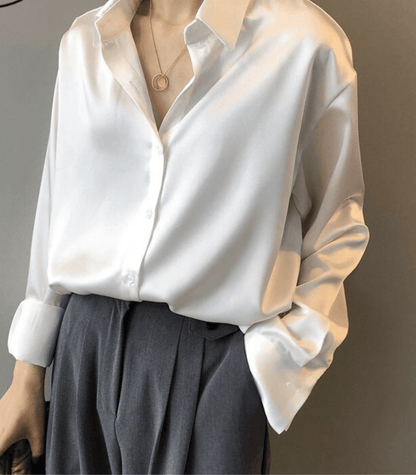 Glenda® | Zijden satijnen blouse met knopen